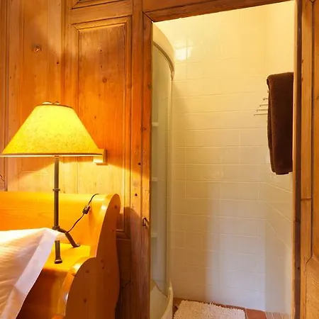 Guest house A L'ombre Du Chateau Nans-sous-Sainte-Anne